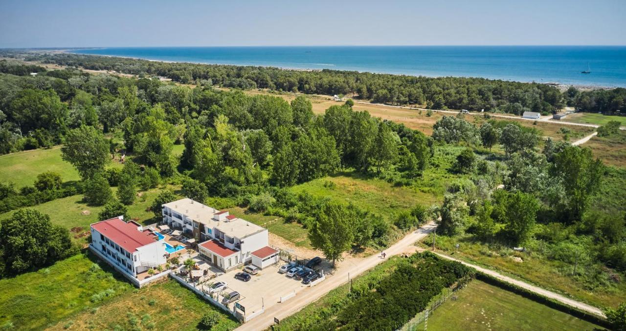 Hotel Halibas ウルツィニ エクステリア 写真